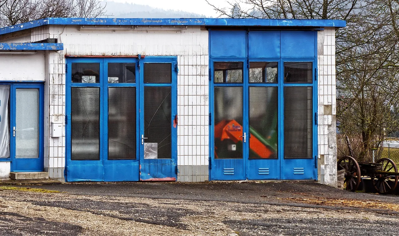 old gas station, garage, gate, old, facade, weathered, rusty, window, house, door, ailing, workshop, pforphoto, garage, garage, garage, garage, garage, rusty, workshop, workshop, workshop, workshop, workshop. The wage question in a garage door service business