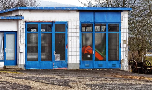 old gas station, garage, gate, old, facade, weathered, rusty, window, house, door, ailing, workshop, pforphoto, garage, garage, garage, garage, garage, rusty, workshop, workshop, workshop, workshop, workshop. The wage question in a garage door service business