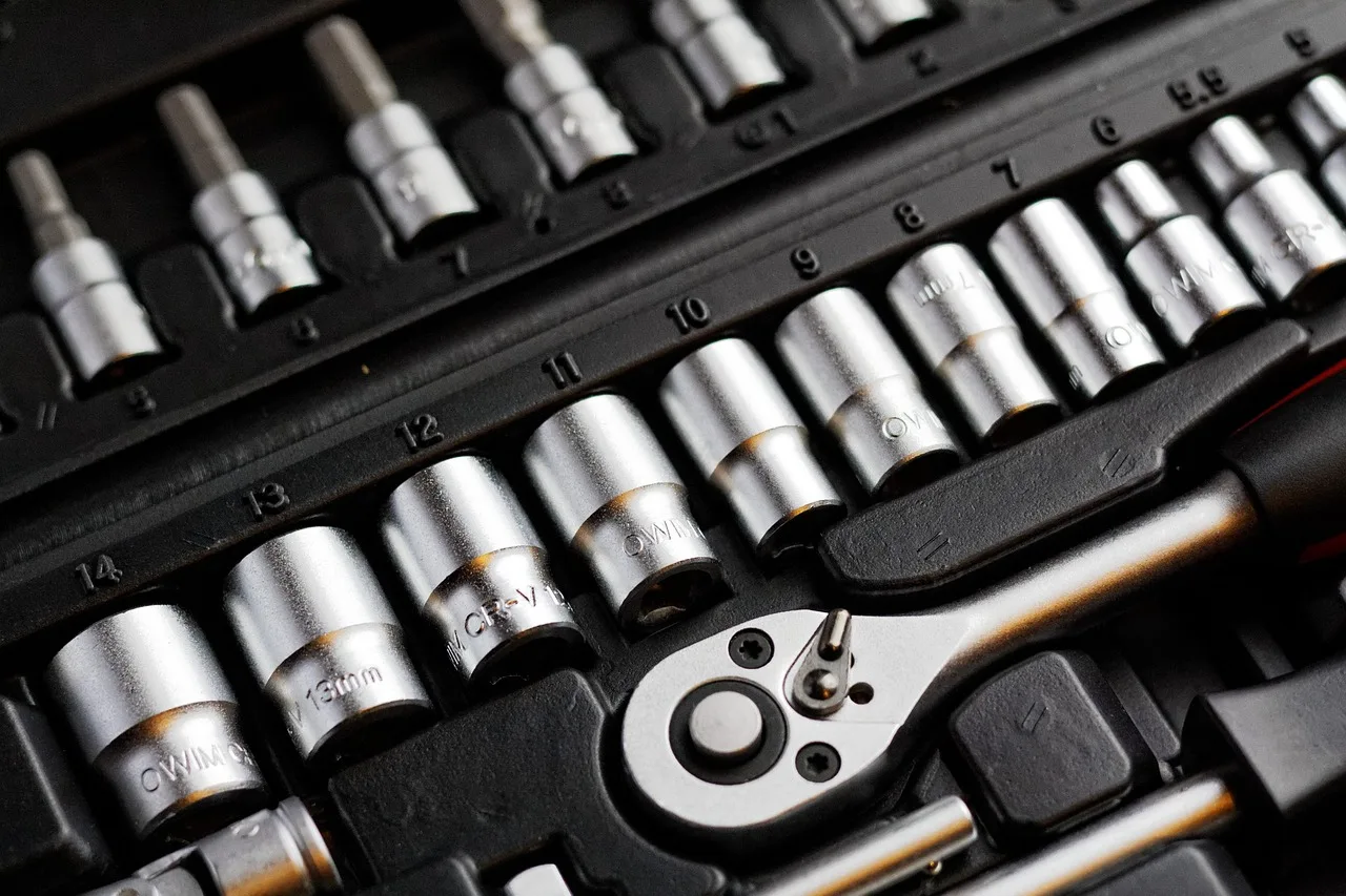 wrench, sockets, tools, workshop, garage, gray tools, gray garage, wrench, garage, garage, garage, garage, garage. Garage Door Service Startup: Market Questions